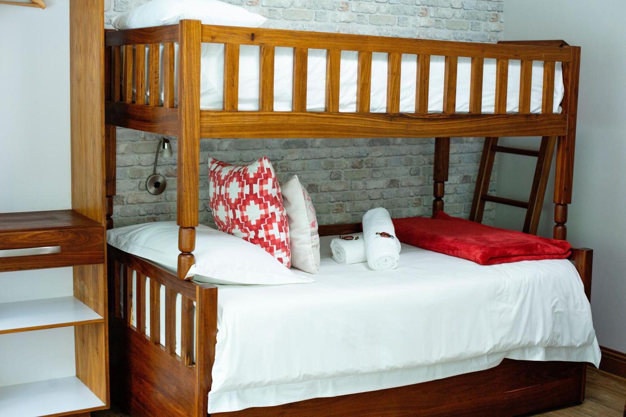 Crisp Guest Rooms Bloemfontein Eksteriør bilde