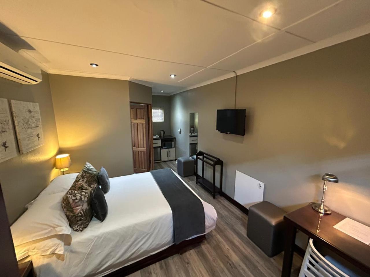 Crisp Guest Rooms Bloemfontein Eksteriør bilde